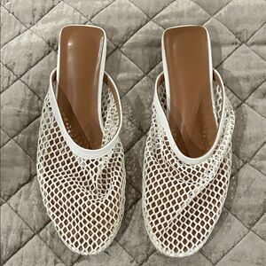 Stylish White Mesh Women's Shoes